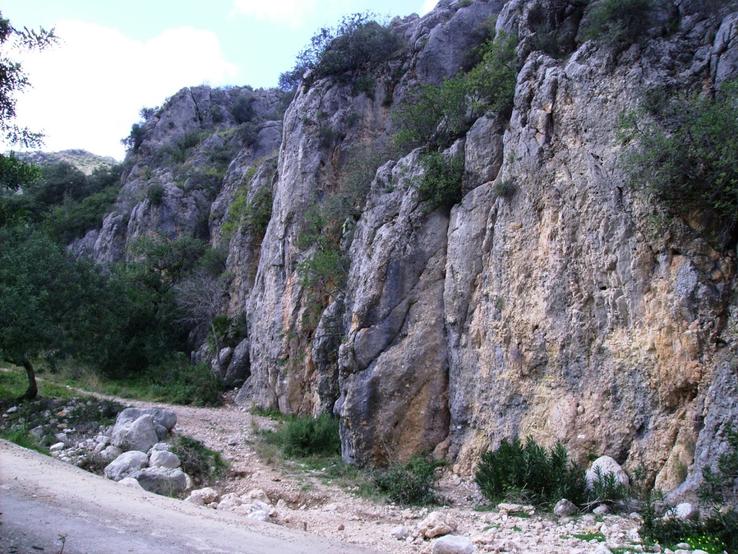 sector Iniciació  - al fondo la senda para llegar a Placa del sol 