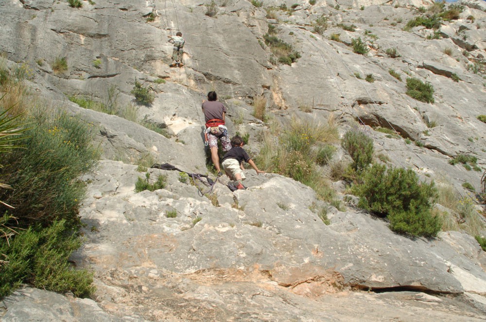 Martin escalando en far west 