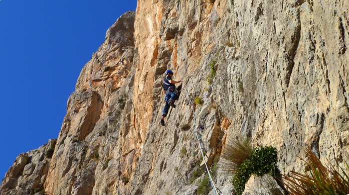 En plena placa  - Carlos en el vertical y plaquero segundo largo. 
