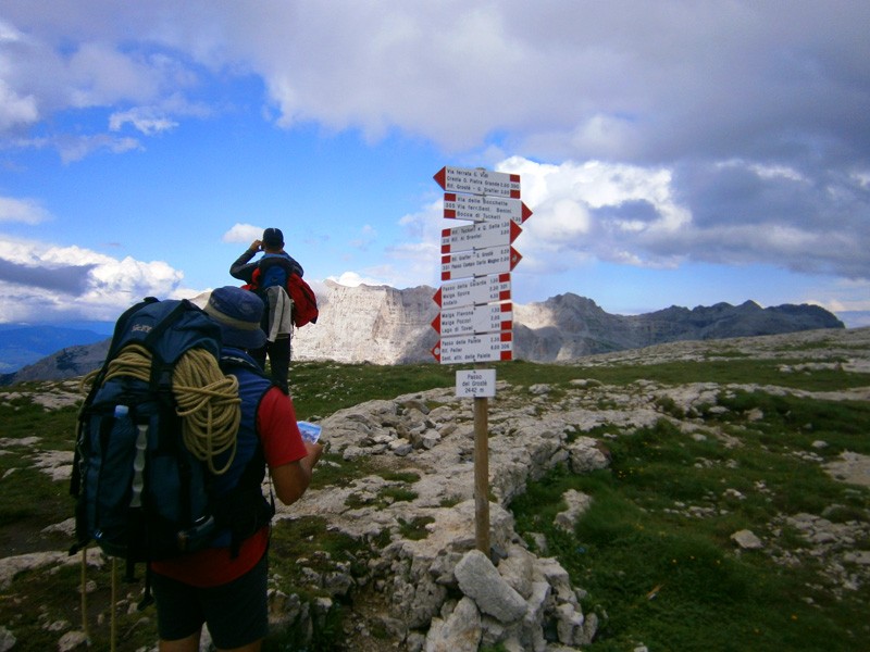 Orientándonos  - Buscando el camino hacia el refugio Brentei 