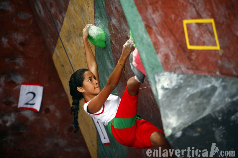 Primeros pasos  - Final del Campeonato Nacional de Escalada en Ecuador: modalidad bloque 