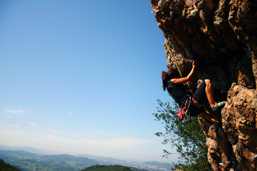 Desplome con vistas  - Apretándole a un desplome cabroncete. 