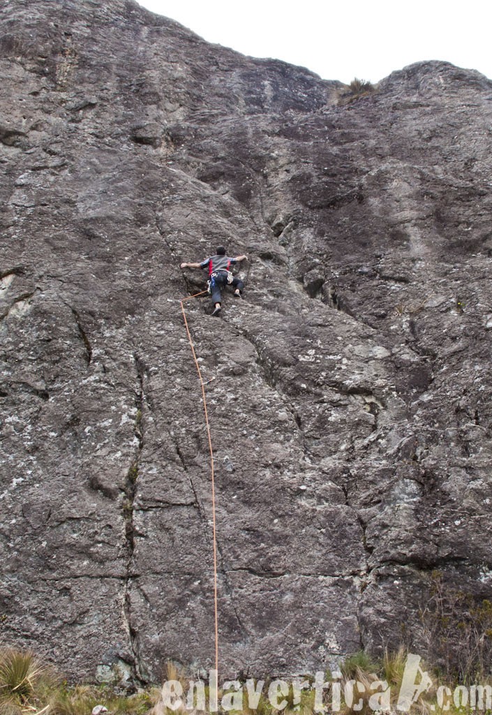 Mía!! Sólo mía!!  - Escalando en el Cajas 
