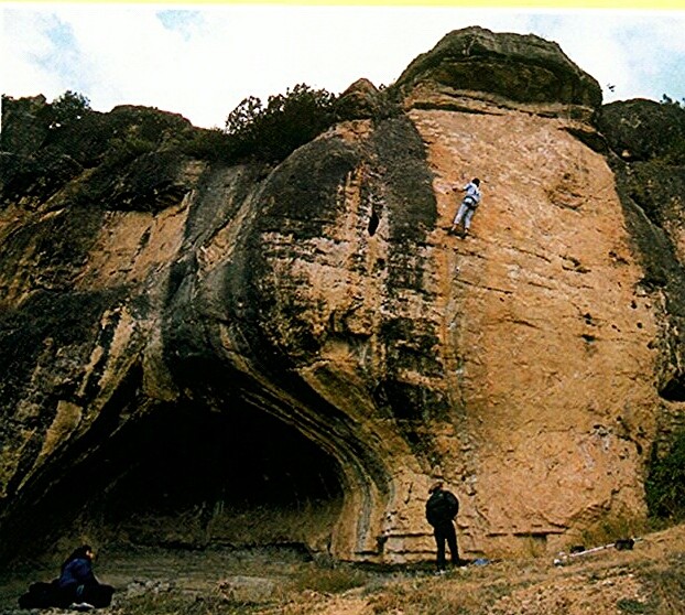 FELIPE Pazos en IV+ pa'l niño 7b+/7c  - Sector Primitivo 