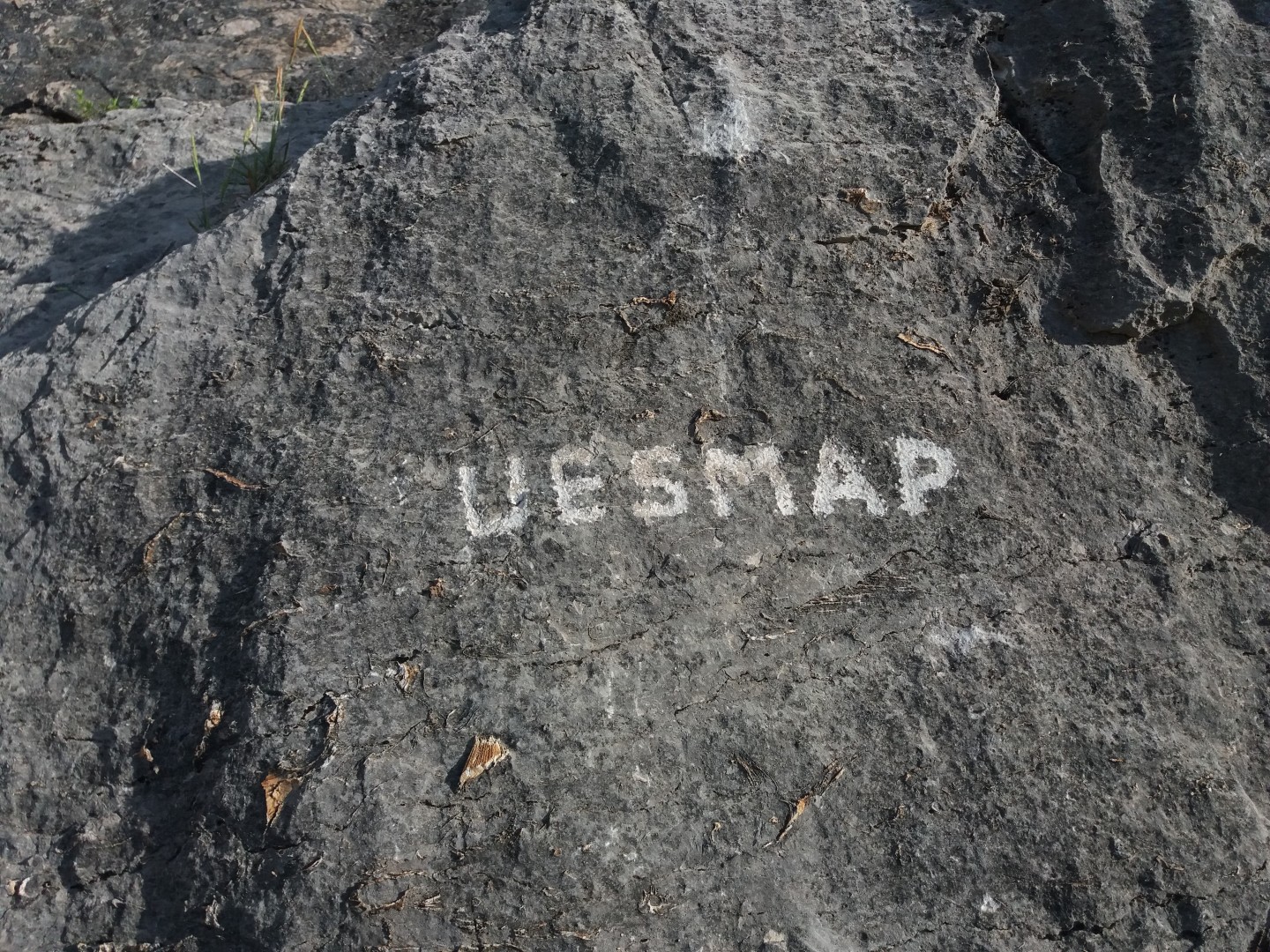 UESMAP: Nombre de la vía picado al inicio 