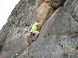 escalando en verano cuchillo