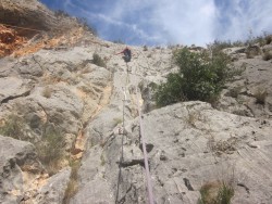 En cruz