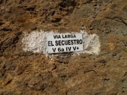 Cartel a pie de vía 