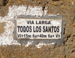 Cartel a pie de vía 